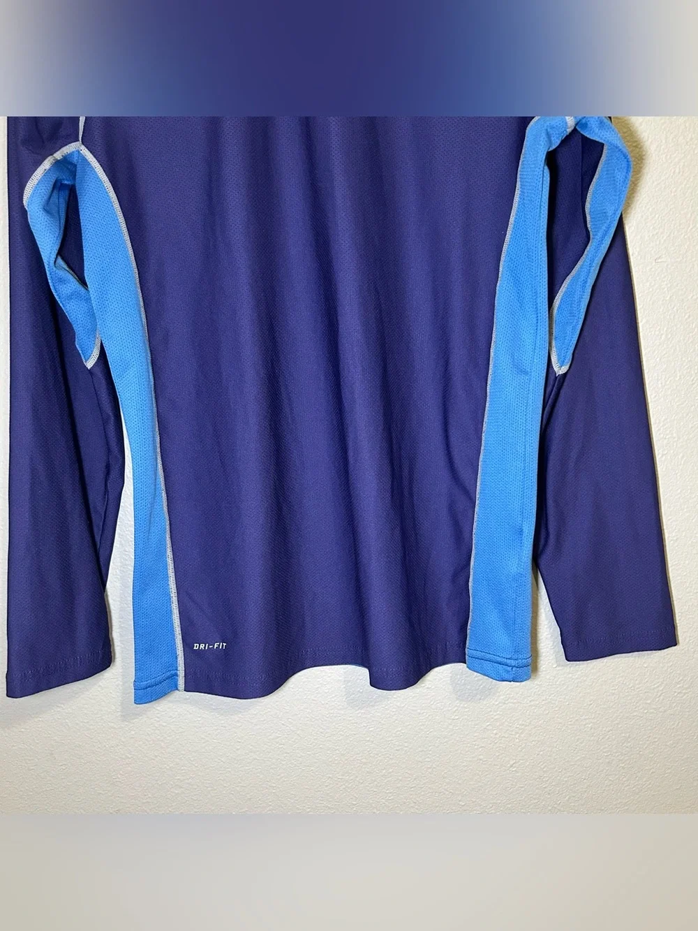 Nike Dri Fit Purple Blue Mesh Swoosh Logo Long Sleeve Training Shirt Kids Sz XL